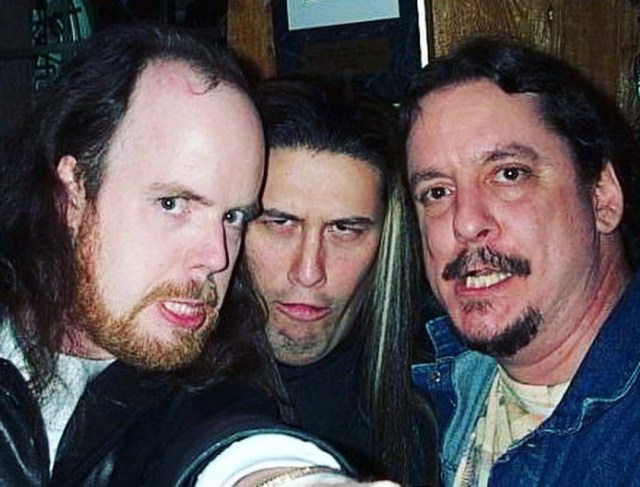 retro gaming archive quake 2 id software tim willits monster kill railgun railwarz q2ctf dondeq2 stuffy quake 2 maps australia tom hall romero levelord tim willits george costanza seinfeld q2dm1 the edge bong map making