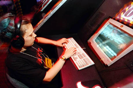 Tonka Bridget Fitzgerald of Montclair, N.J., competes in the Slam Site Quake tournament